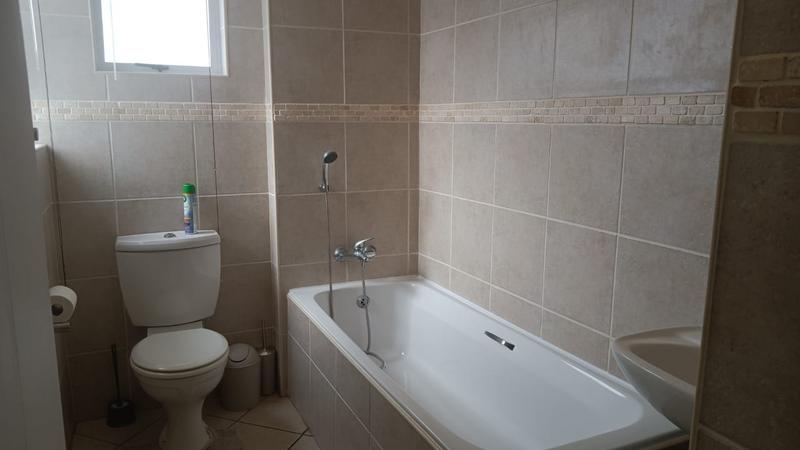 2 Bedroom Property for Sale in Reebok Western Cape